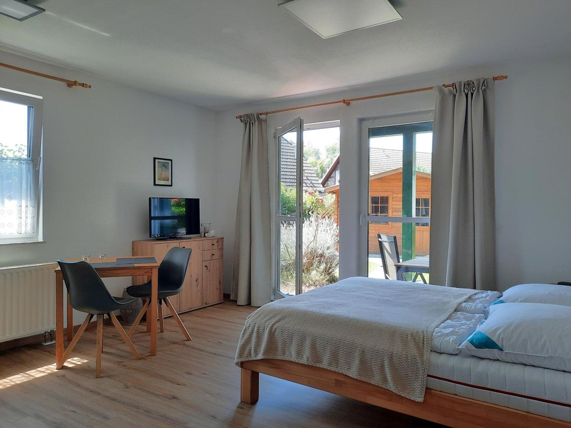 Ferienhaus Sasse Ferienwohnungen Mit Garten & Grill Molschow Ruang foto